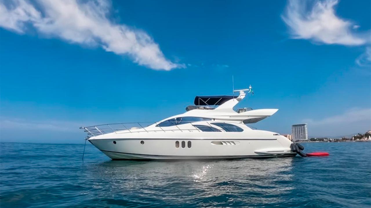 Luxury Puerto Vallarta Yacht Charters for Unforgettable Getaways