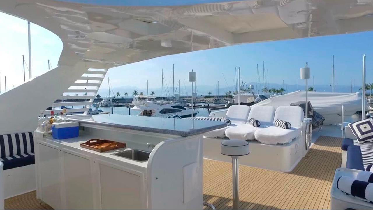 private yacht rental puerto vallarta